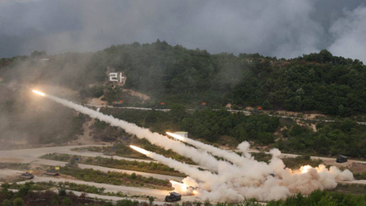 Güney Kore'den yeraltı sığınağına özel füze kararı