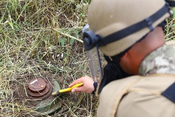 Karabağ'da Ermenilerin döşediği mayın infilak etti: 4 Azerbaycan polisi şehit