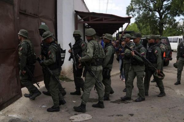 Yıllardır çete kontrolündeydi! 11 bin askerle hapishaneyi geri aldılar