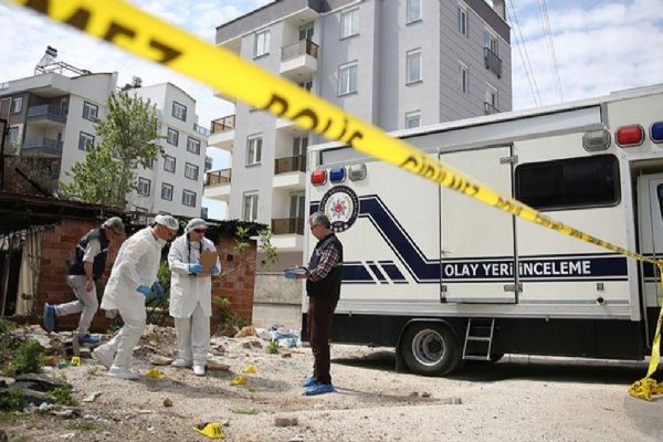 İzmir'de 19 yaşındaki genç silahlı saldırı sonucu öldü