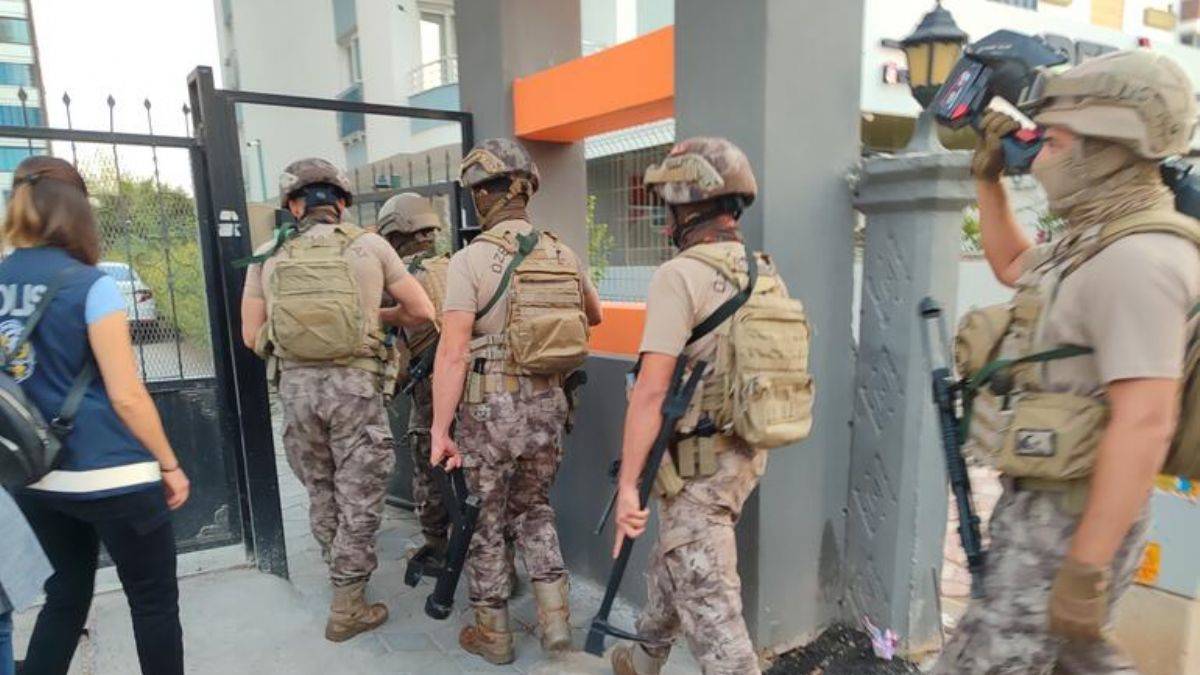 Dublörlü çeteye operasyon: 23 gözaltı