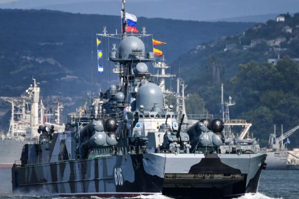 Rus donanmasının kalbi vuruldu! Kırım sarsıldı