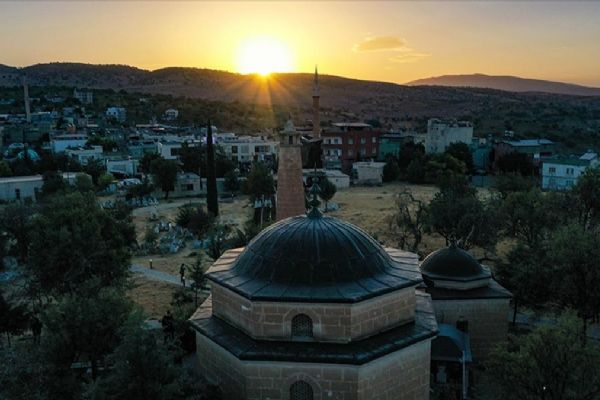 Sabah namazında ''Işık hadisesi''ni izlemek için bir araya geldiler
