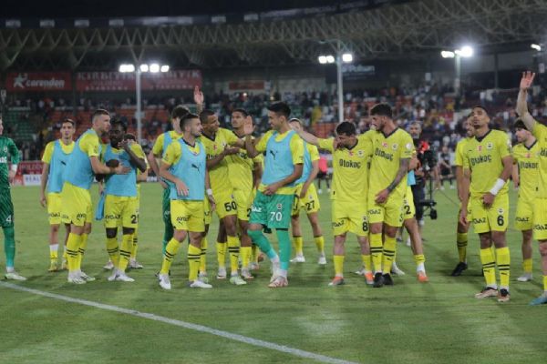 Kanarya'dan inanılmaz mücadele! Fenerbahçe'nin yıldızları göz doldurdu