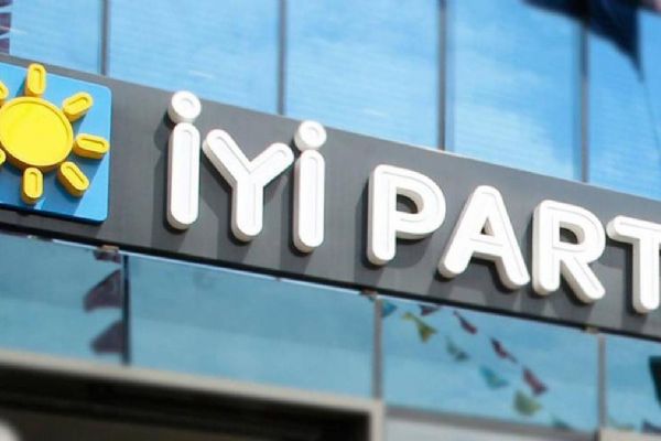 İYİ Parti kurucusu Aydın Adnan Sezgin istifa etti