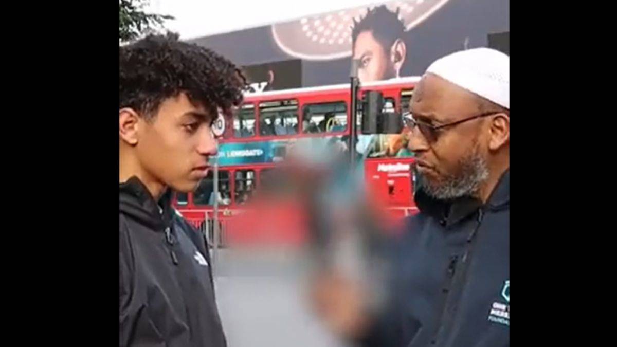 Müslüman oldu, mutluluktan gözleri yaşardı