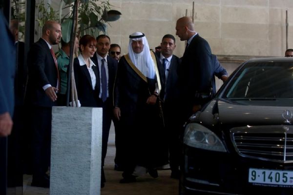 Suudi Arabistan'ın Filistin Büyükelçisi ''ilk defa'' Ramallah'ı ziyaret etti