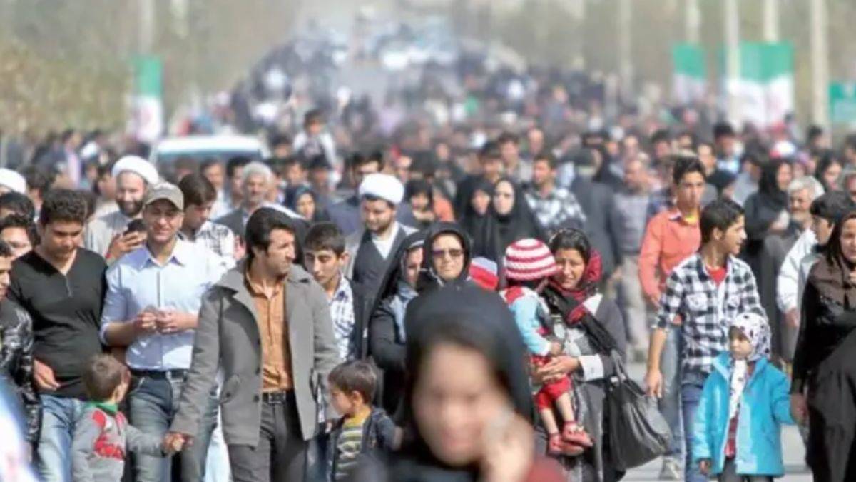 İran'da milyonlarca kişi yalnız yaşıyor