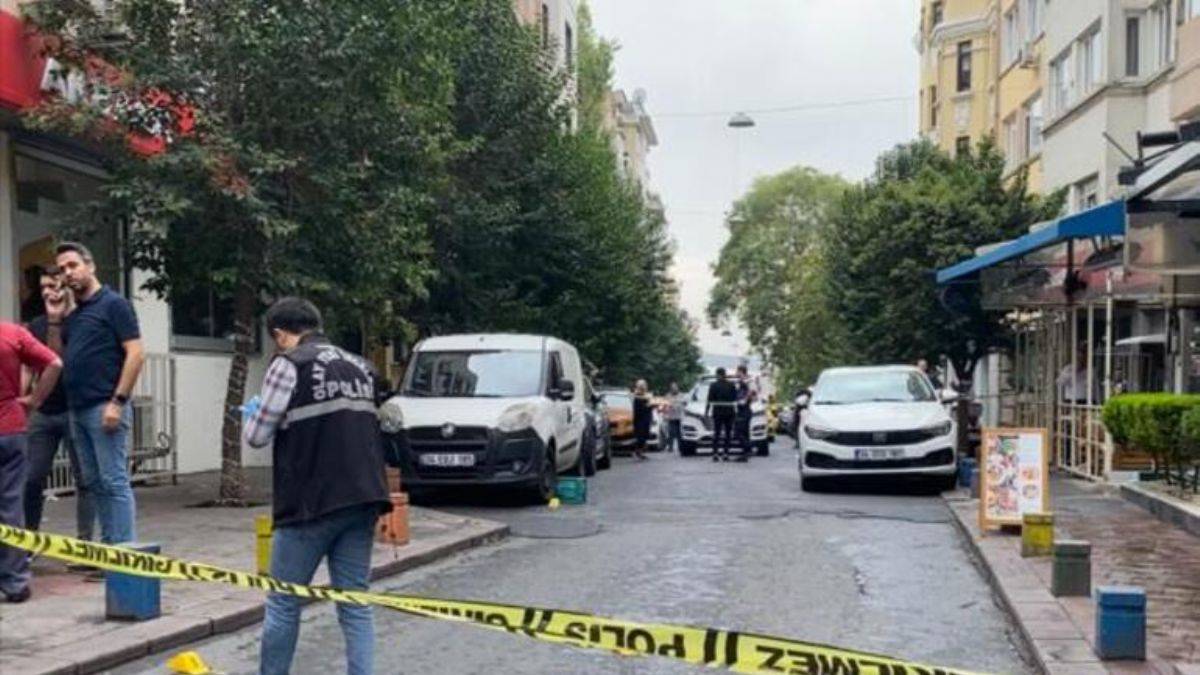 Ünlü oyuncunun kafesinde silahlı saldırı: 3 yaralı