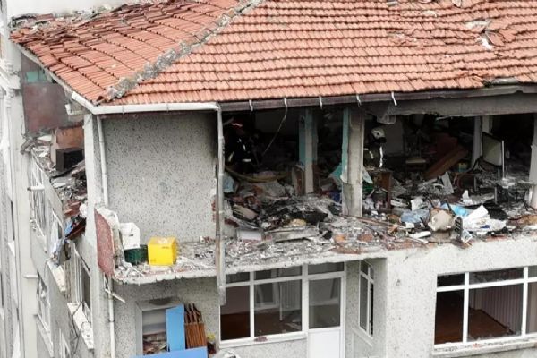 3 kişinin ölümüne sebep olan patlamanın yaşandığı binadan karot örneği alındı
