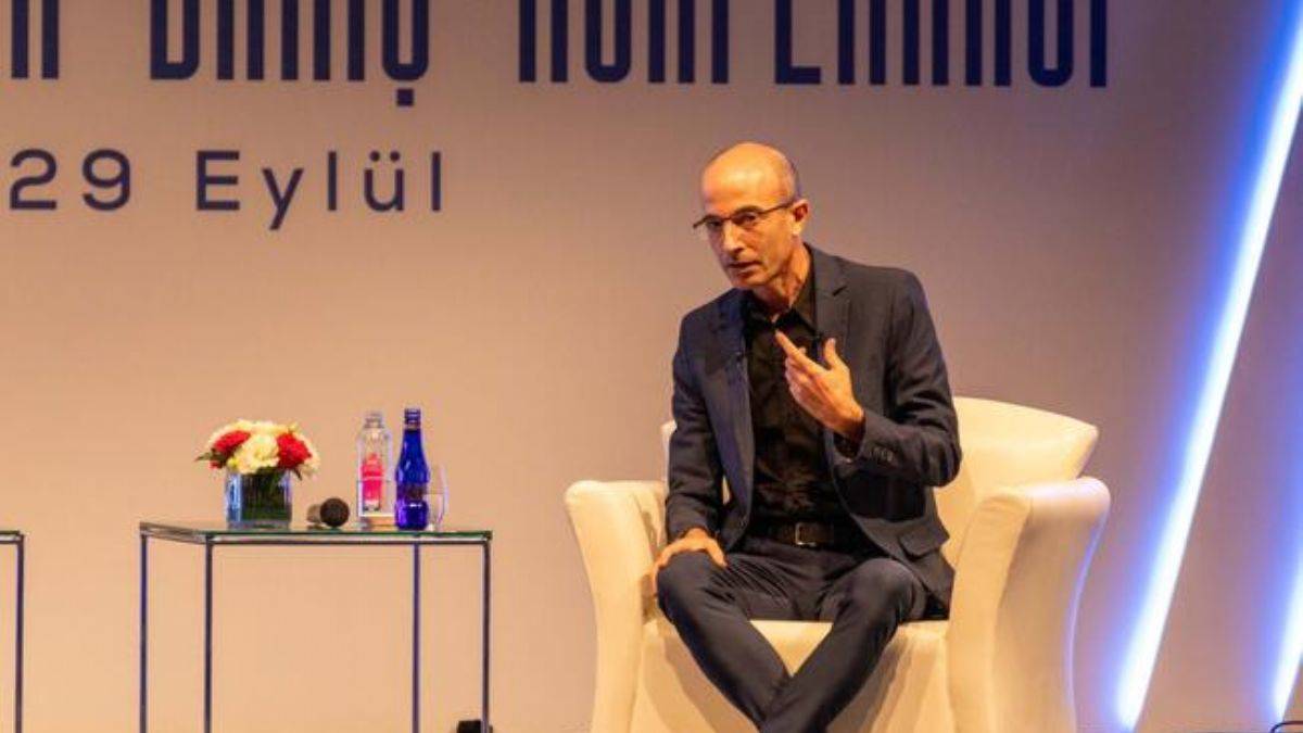 Harari: Yapay zeka insandan üstün