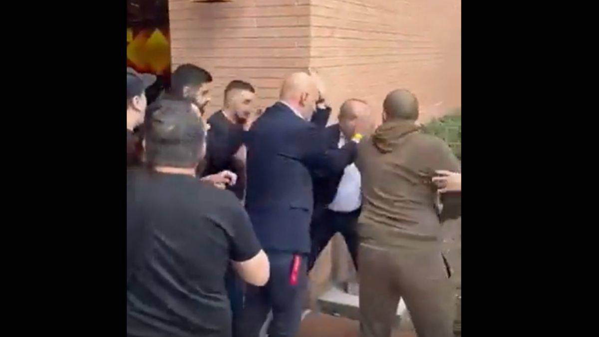 Ermeni provokatörlerden Türk temsilcilere saldırı!