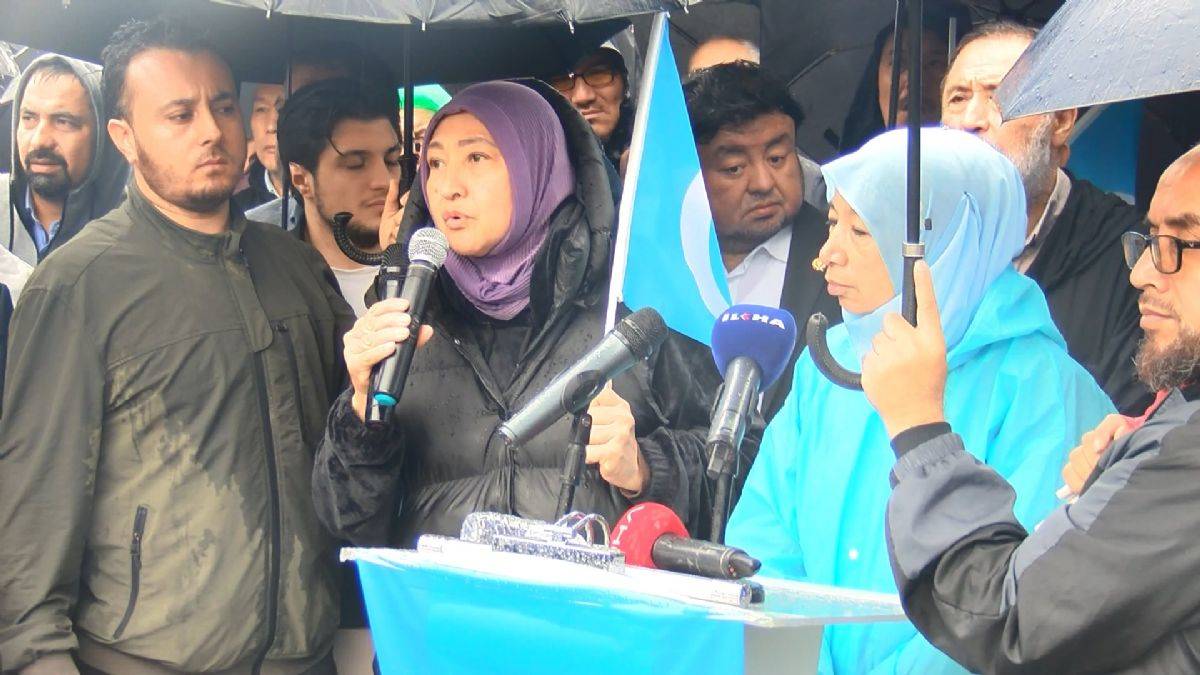 Uygur Türkleri İstanbul'da Çin'i protesto etti