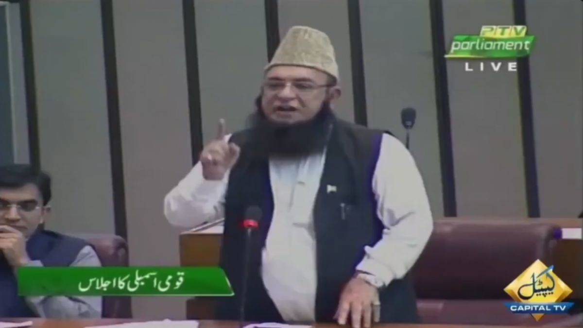 Pakistan meclisinde nükleer bomba kullanma çağrısı