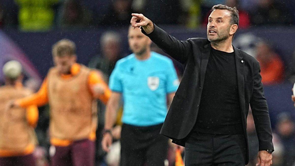 Okan Buruk'tan Manchester United maçı yorumu