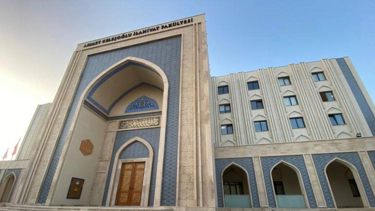 Prof. Dr. Uluç'a silahlı saldırı; üniversiteden açıklama