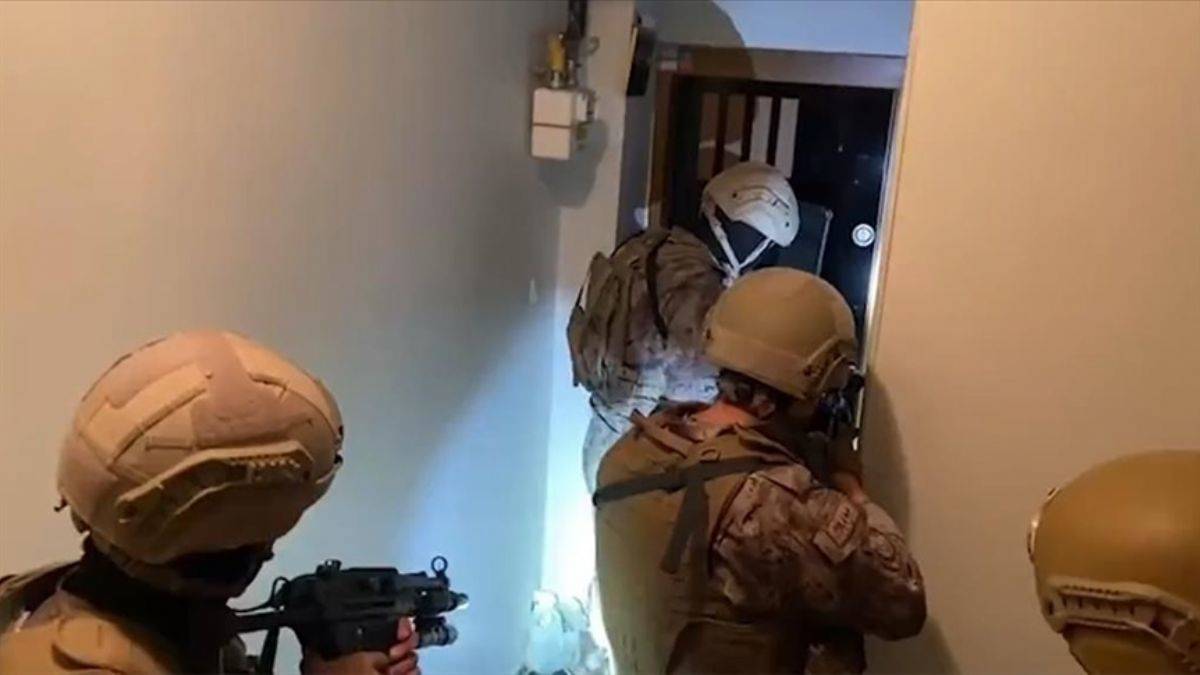 9 ilçede uyuşturucu satıcılarına operasyon
