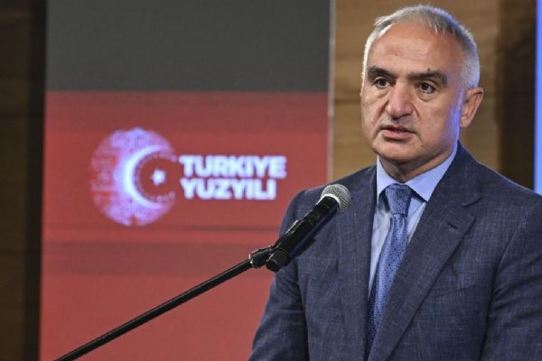 Bakan Ersoy: Biz Türkiye Cumhuriyeti devleti olarak gençlerimize sonuna kadar güveniyoruz