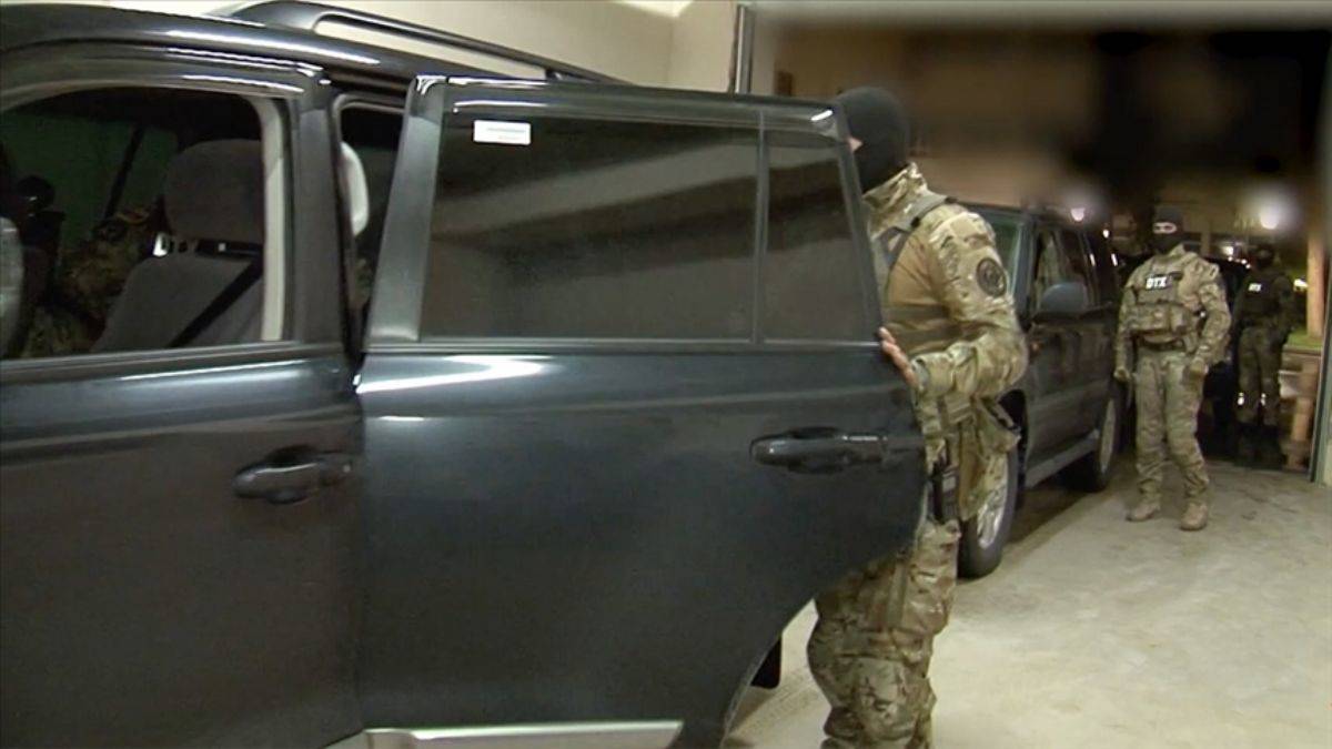 Azerbaycan'da iki önemli isim daha tutuklandı