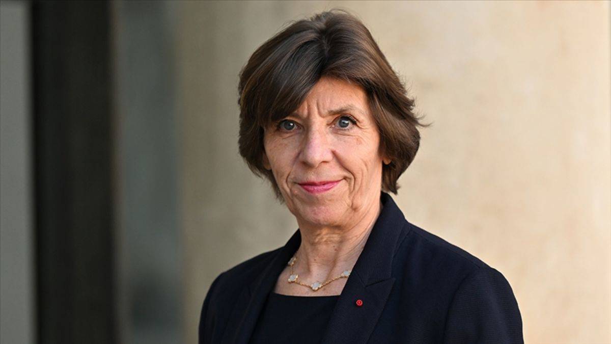 Fransız bakan Ağrı Dağı paylaşımını savundu