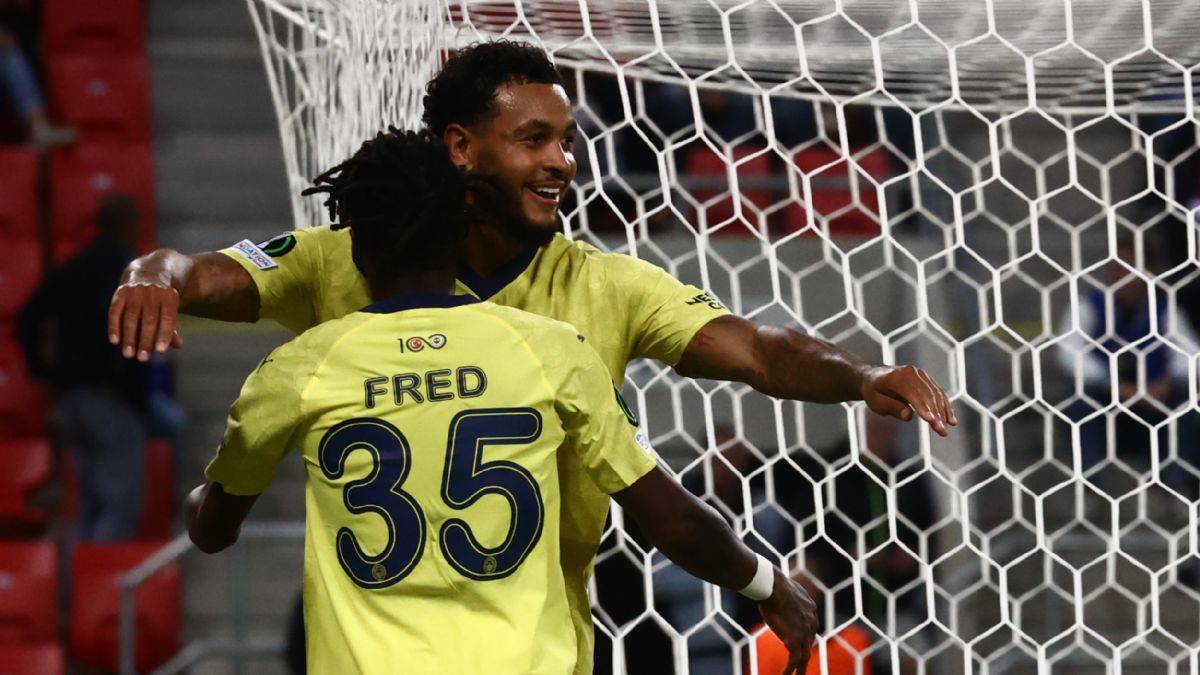 Fenerbahçe'nin galibiyet serisi sürüyor; gecenin yıldızı King