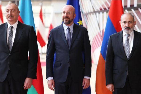 Aliyev ve Paşinyan Ekim sonunda Brüksel'de görüşecek