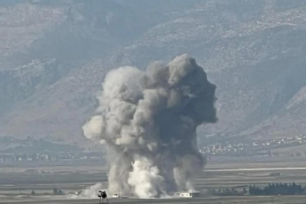 Rus uçağından İdlib'e hava saldırısı! Ölü ve yaralılar var