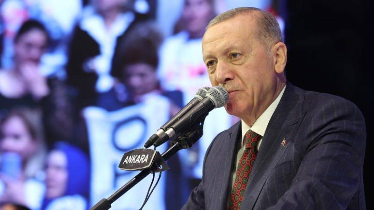 Erdoğan: Emekli memurlarımıza müjdemizi açıklayacağız