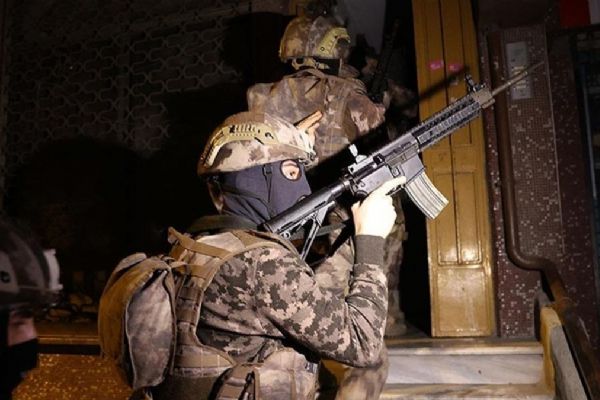 ''Kahramanlar Operasyonu''nda terör örgütüne bir darbe daha