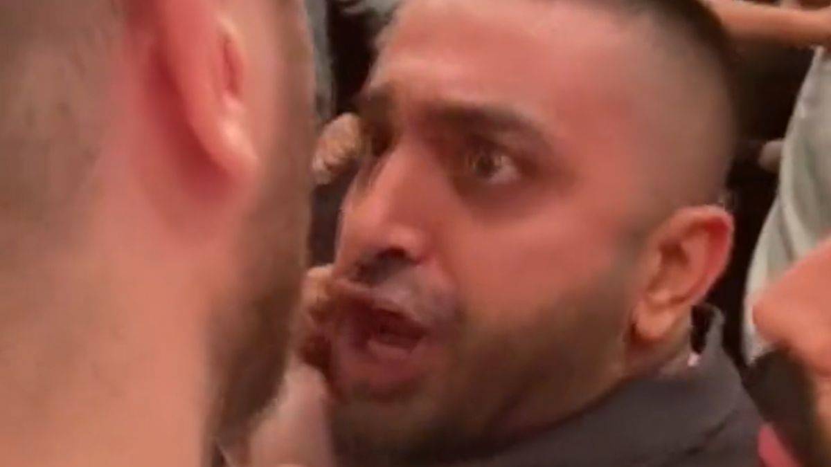 CHP İstanbul İl Kongresi'nde kavga