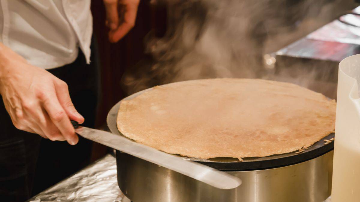 Paris'teki satıcıların kanalizasyonda krep/pankek sakladıkları ortaya çıktı