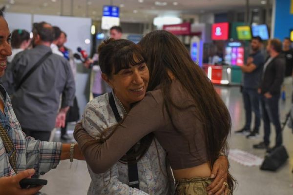 Yunanistan'dan İsrail tahliyesi