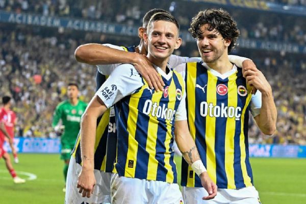 Paket teklif yolda! İtalyan devi iki yıldız için devrede