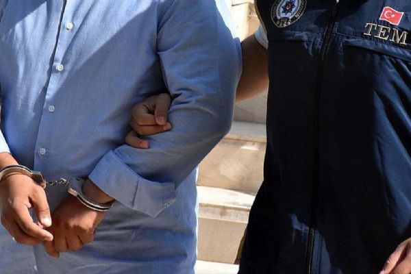 DEAŞ'a finansman sağlayan 3 kişi yakayı ele verdi