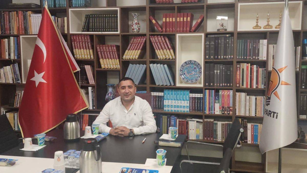 Ak Parti İl Yönetim Kurulu Başkanı Mehmet Karabudak