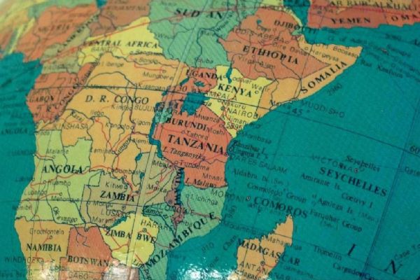 Afrika, Filistin-İsrail savaşında ikiyi bölündü