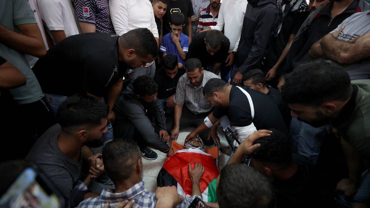 İsrail'in Gazze'ye saldırılarında ölenlerin sayısı 1417'ye yükseldi