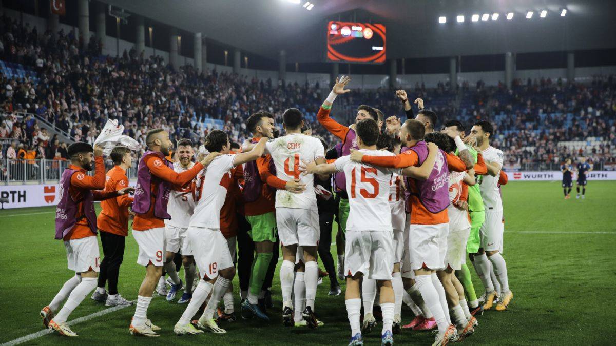 Montella'dan Hırvatistan zaferiyle ilgili açıklama