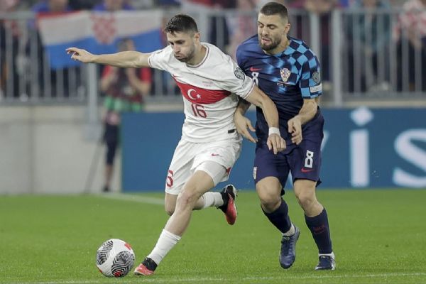 Hırvatlara sahayı dar etti! İsmail Yüksek, Milli Takım'da uçuşa geçti