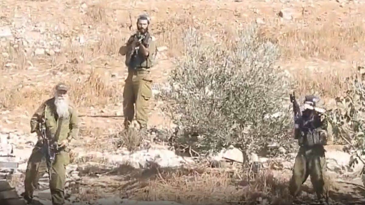 Yahudiler silahlandırıldı, Filistinlilerin köylerine saldırılar başladı