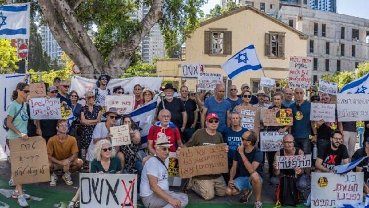 'İsrailli esirlerin' aileleri: Netanyahu hapsedilsin