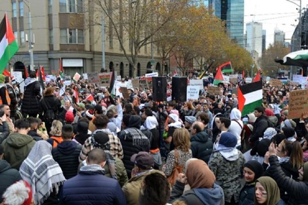 Avustralya'da binlerce kişi Filistin için toplandı