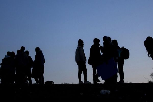 Yunanistan'ın Türk kara sularına ittiği 91 düzensiz göçmen kurtarıldı