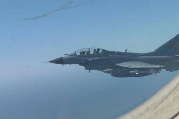 Doğu Çin Denizi'nde gerilim! Çin savaş uçakları müdahale etti