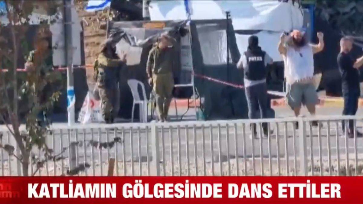 Gazze'ye saldırılar sürerken İsrail askerlerinden dans