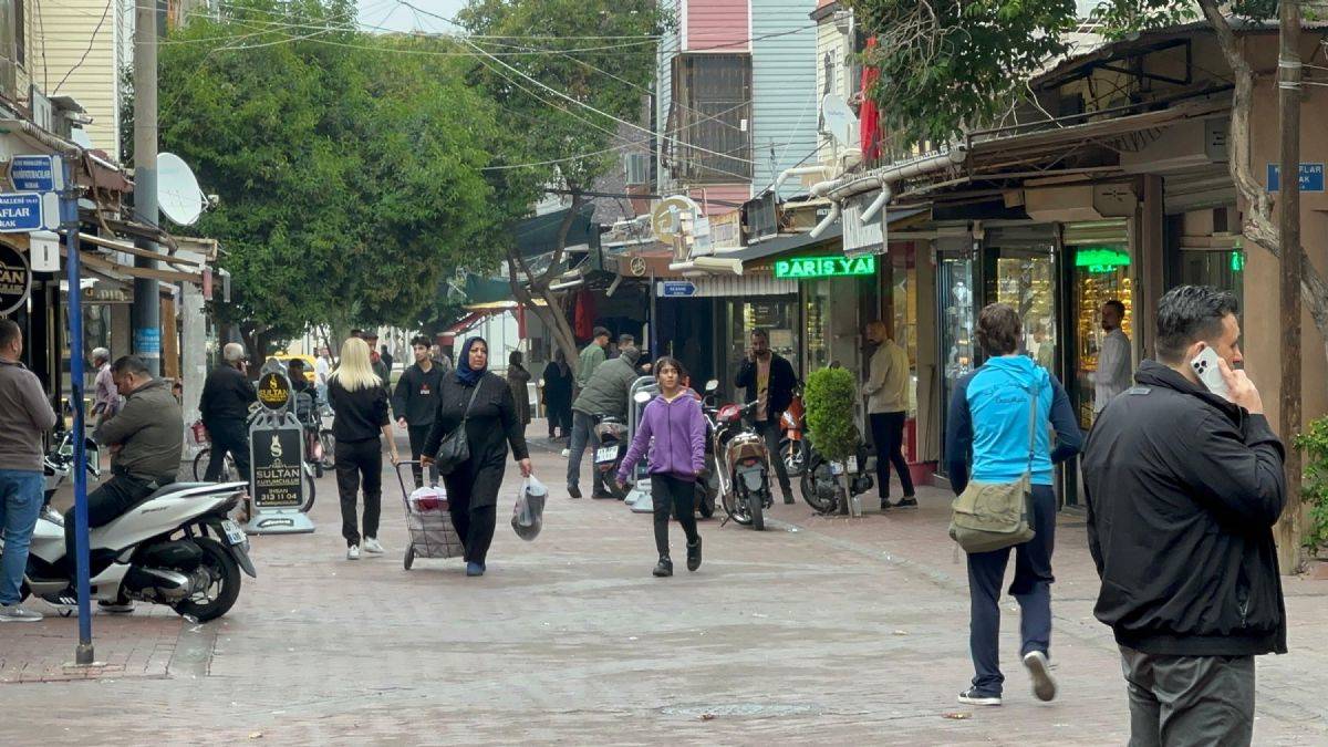 İzmir'de 4.2 büyüklüğünde deprem