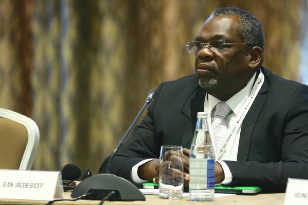 Azerbaycan'da özgürlük mücadelesi: Fransız sömürgeleri tepkilerini gösterdi