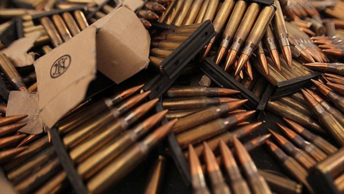 İsrail: ABD'den bin ton silah ve cephane geldi