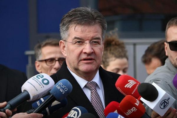 AB Temsilcisi Lajcak: Kosova-Sırbistan gerilimi acilen düşürülmeli