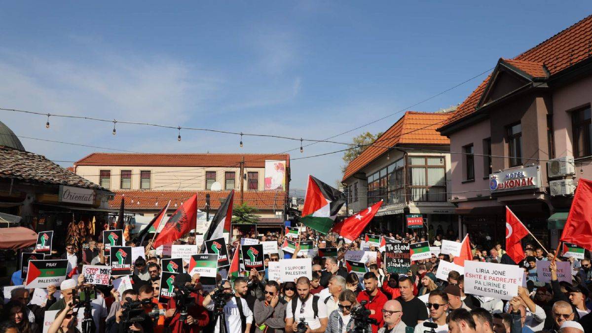 Üsküp'te Filistin gösterisi: 'Katliama sessiz kalma'